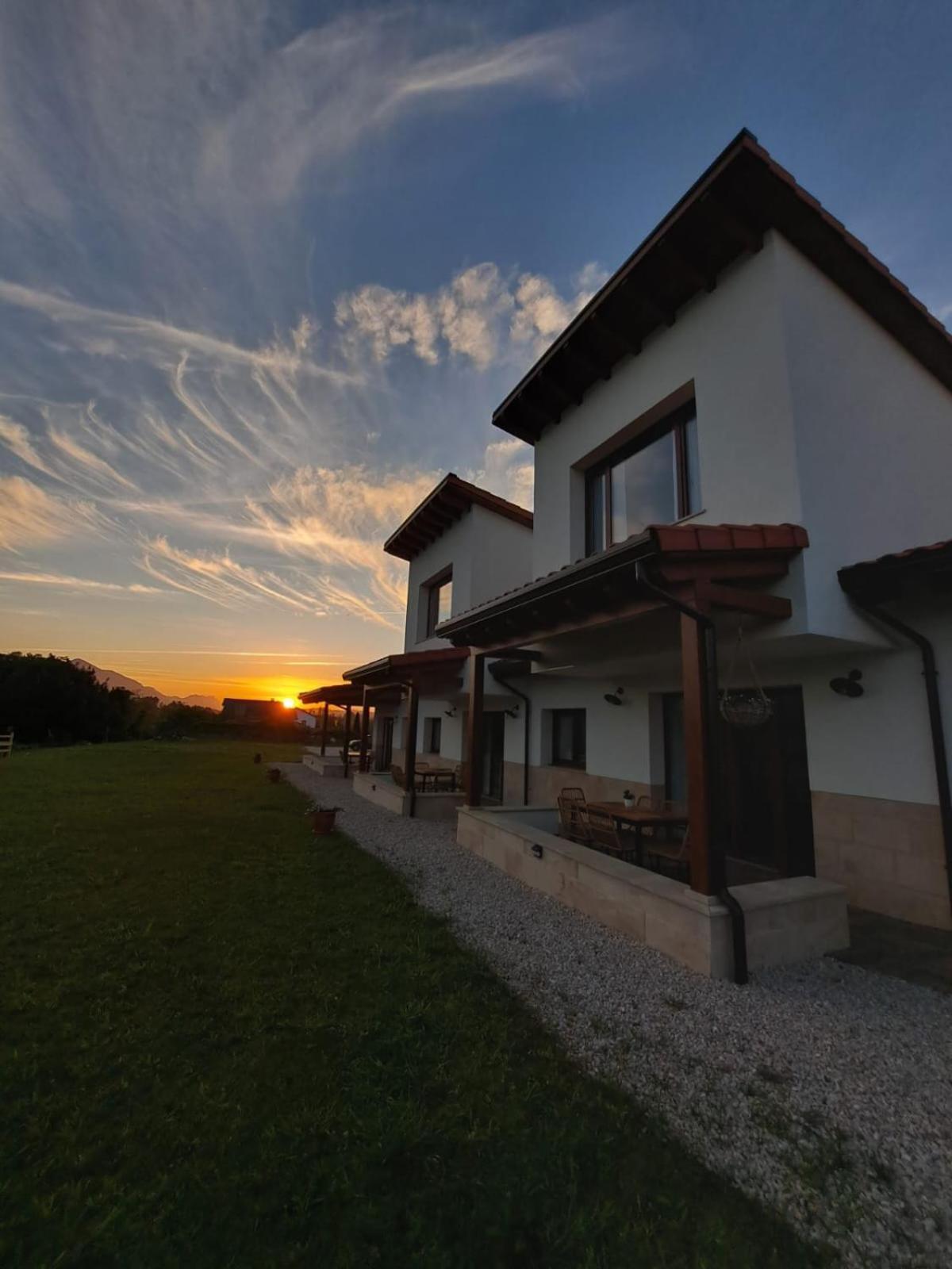 Terradeva Apartamentos Colombres Luaran gambar