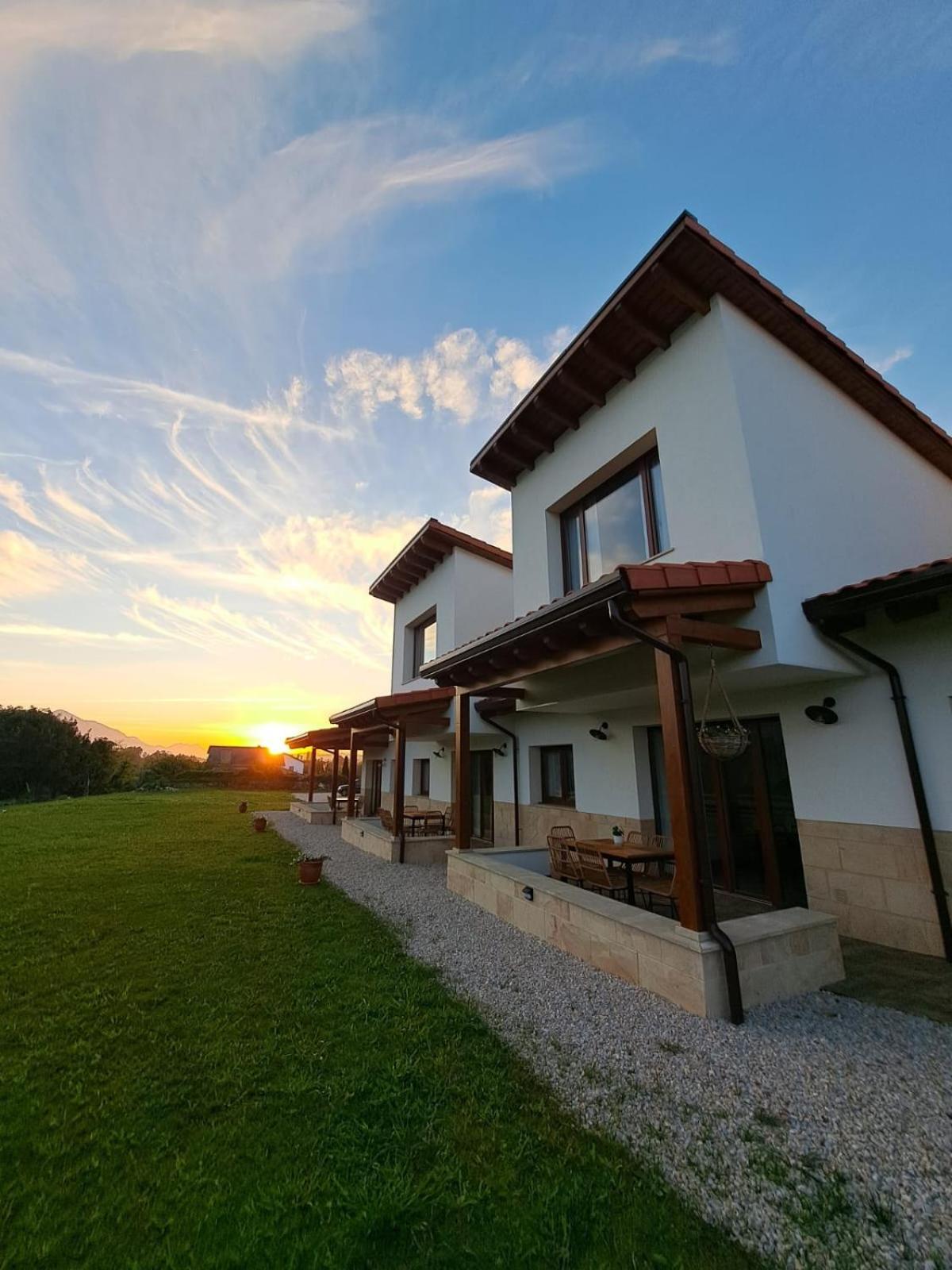 Terradeva Apartamentos Colombres Luaran gambar